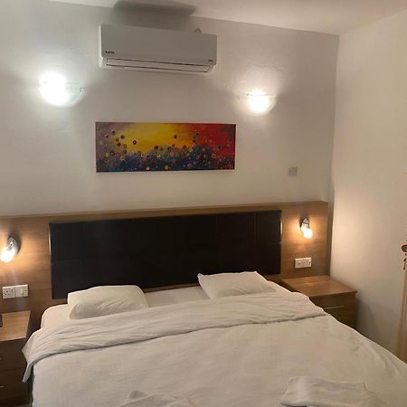 Betul Guest House Famagusta  Bagian luar foto
