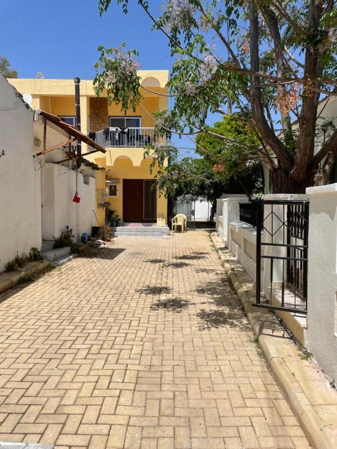 Betul Guest House Famagusta  Bagian luar foto